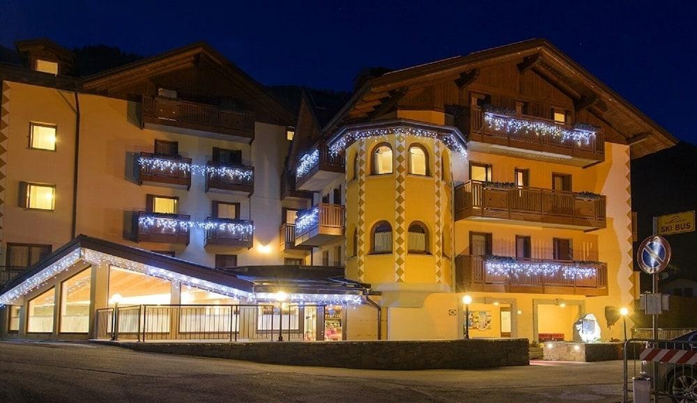 Gaia Residence Hotel Mezzana (Trentino Alto Adige) Exterior foto