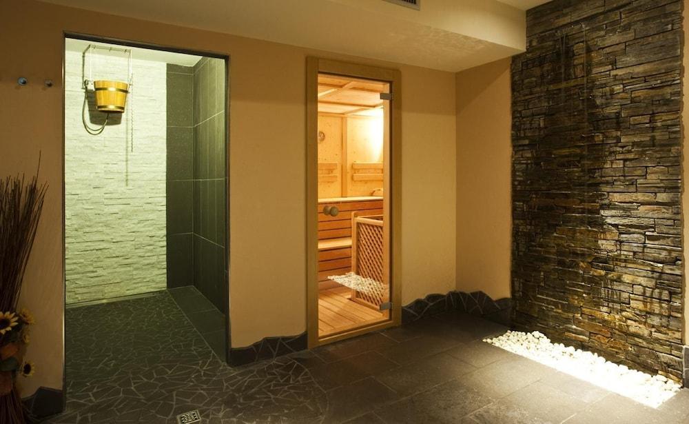 Gaia Residence Hotel Mezzana (Trentino Alto Adige) Exterior foto
